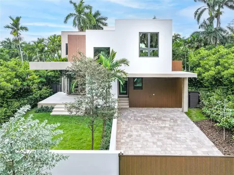 114 4th San Marino Terrace Miami Beach FL 33139