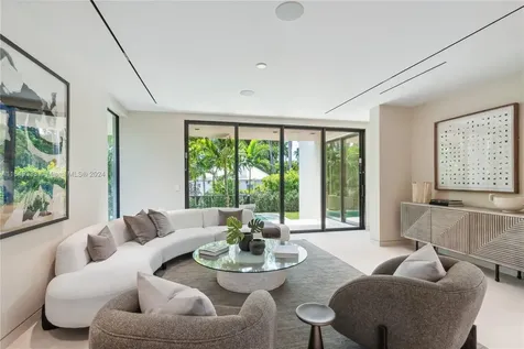 114 4th San Marino Terrace Miami Beach FL 33139
