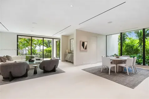 114 4th San Marino Terrace Miami Beach FL 33139