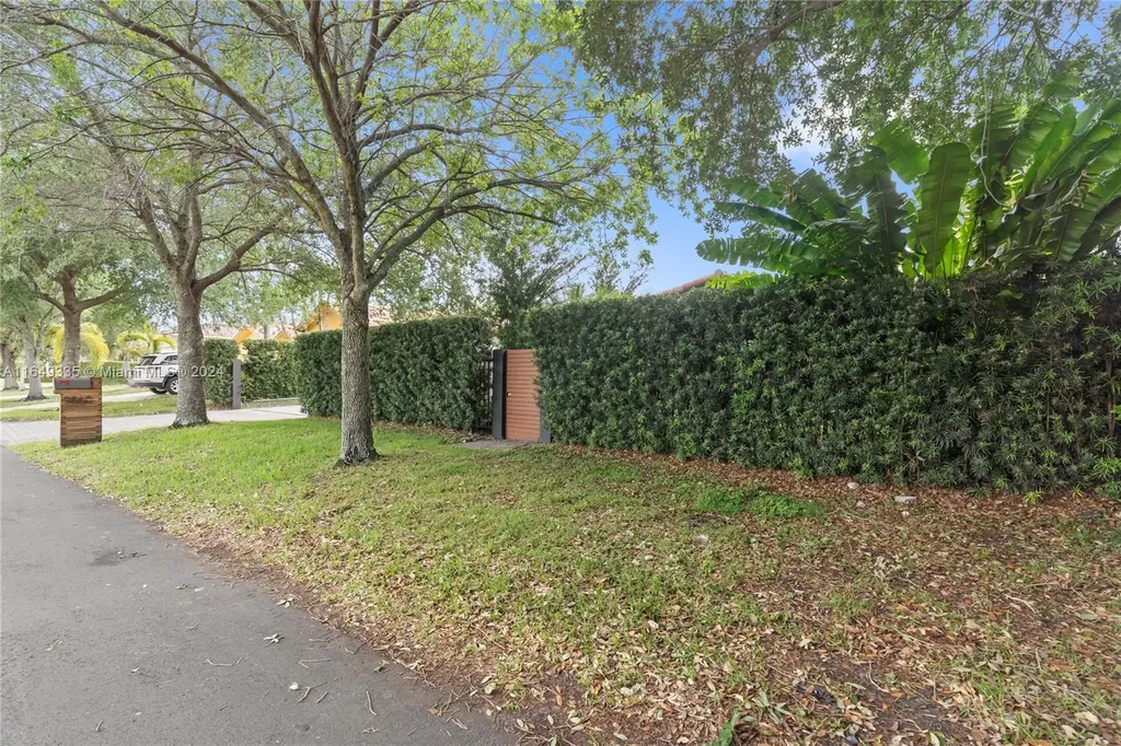 9860 NW 27th Street Doral FL 33172
