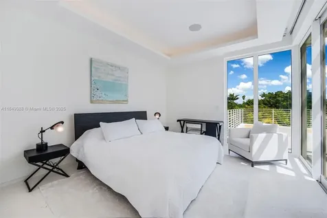 1844 Daytonia Road Miami Beach FL 33141