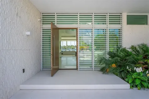 1844 Daytonia Road Miami Beach FL 33141