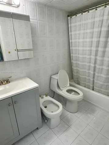 5555 Collins Avenue Miami Beach FL 33140