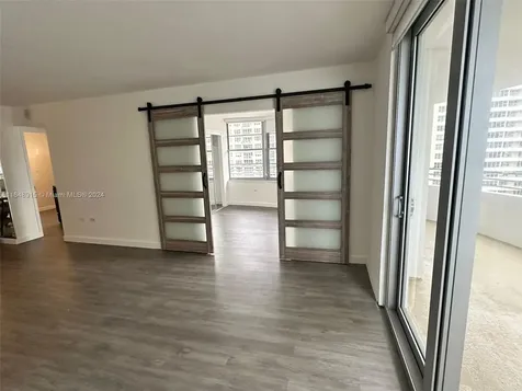 5555 Collins Avenue Miami Beach FL 33140