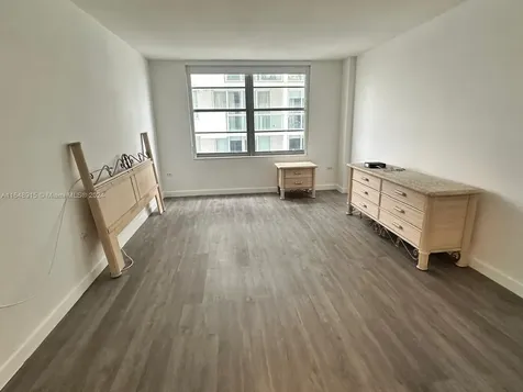 5555 Collins Avenue Miami Beach FL 33140