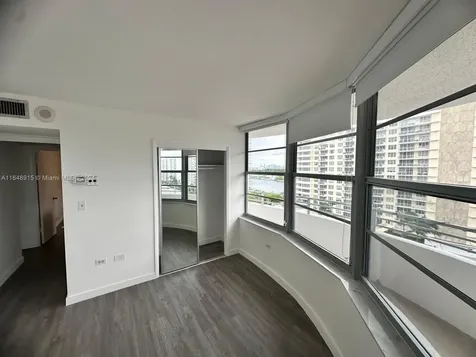 5555 Collins Avenue Miami Beach FL 33140