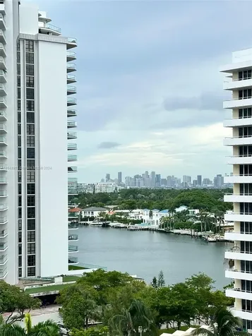 5555 Collins Avenue Miami Beach FL 33140