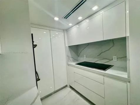 9801 Collins Avenue Bal Harbour FL 33154