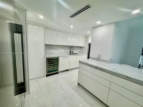 9801 Collins Avenue Bal Harbour FL 33154