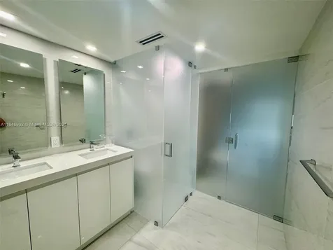 9801 Collins Avenue Bal Harbour FL 33154