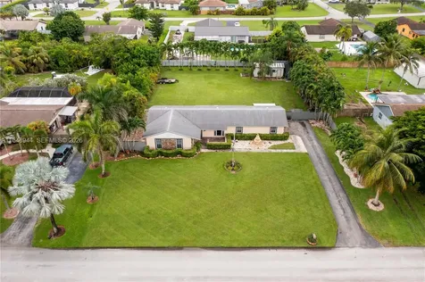 1442 NW 20th Street Homestead FL 33030