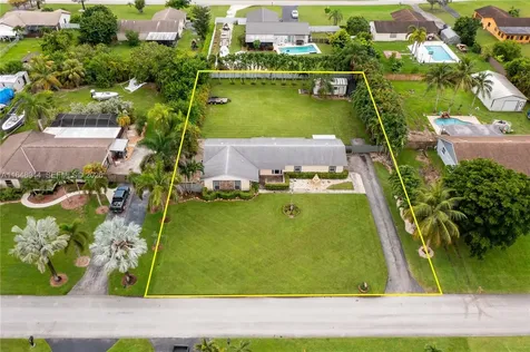 1442 NW 20th Street Homestead FL 33030
