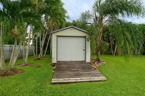 1442 NW 20th Street Homestead FL 33030