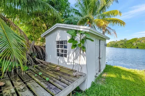 13980 NW 14th Avenue Miami FL 33167