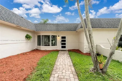 651 NW 118th Avenue Plantation FL 33325
