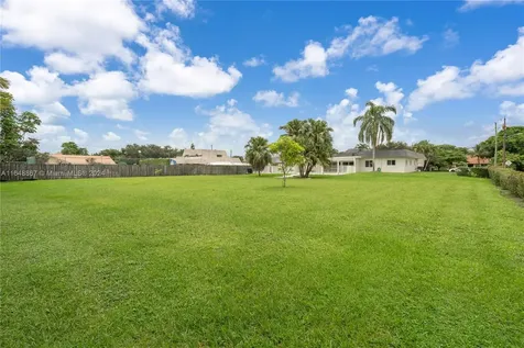 651 NW 118th Avenue Plantation FL 33325
