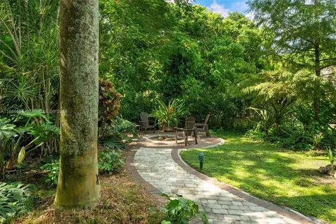 22950 SW 192nd Avenue Miami FL 33170