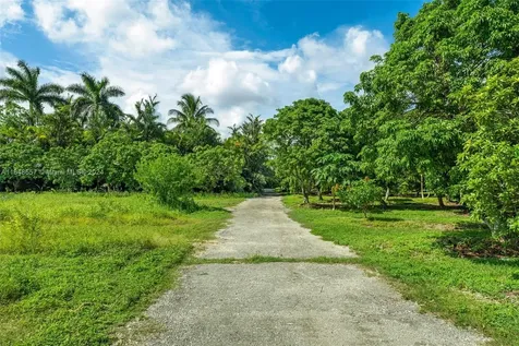 22950 SW 192nd Avenue Miami FL 33170