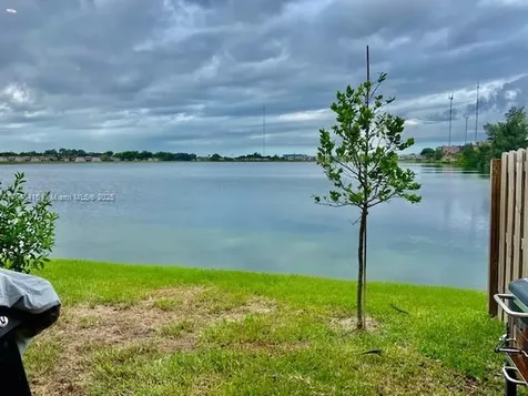 20626 NE 5th Place Miami FL 33179