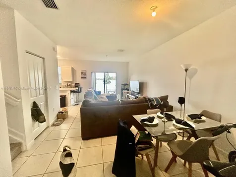 20626 NE 5th Place Miami FL 33179