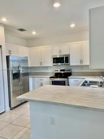 20626 NE 5th Place Miami FL 33179