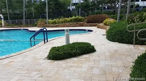 3500 Mystic Pointe Drive Aventura FL 33180