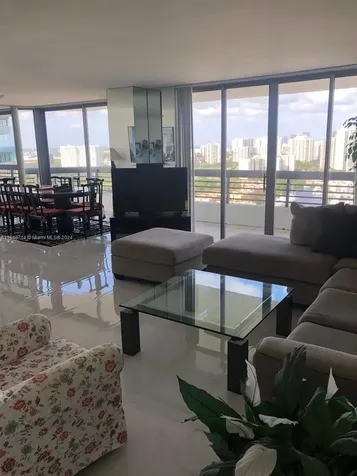 3500 Mystic Pointe Drive Aventura FL 33180