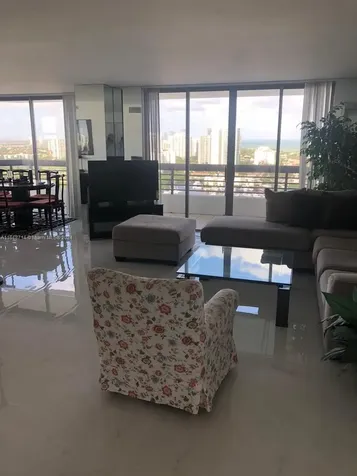 3500 Mystic Pointe Drive Aventura FL 33180