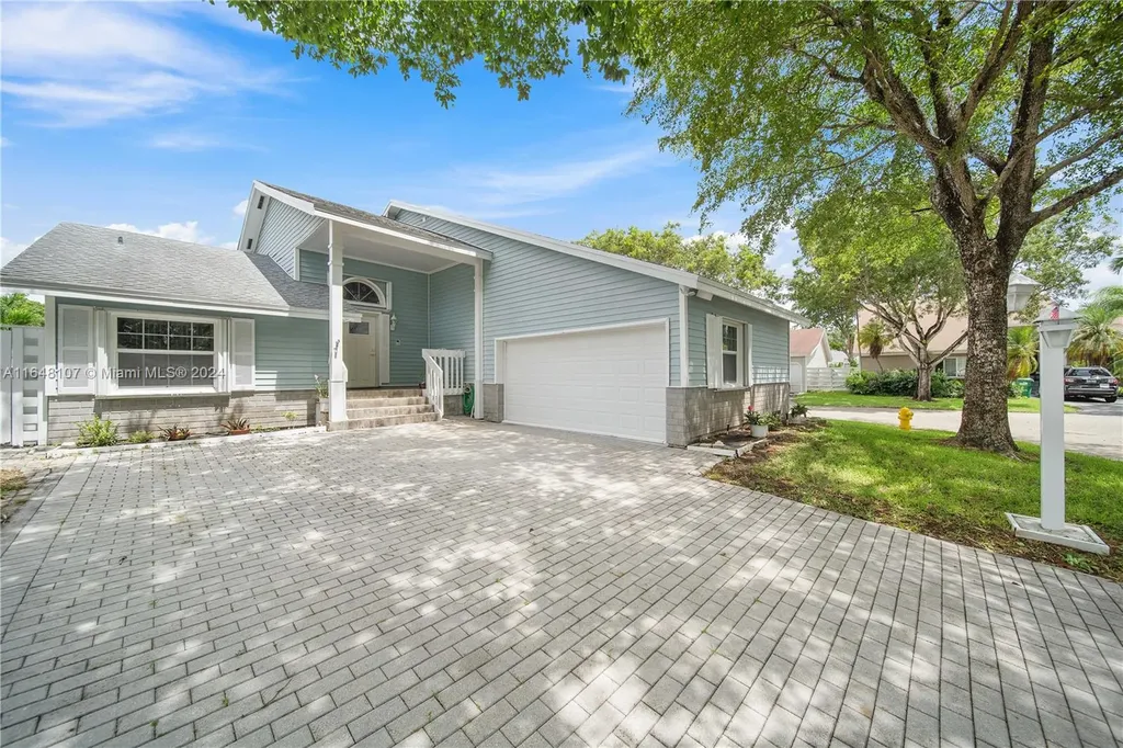 14521 SW 142nd Court Circle S Miami FL 33186