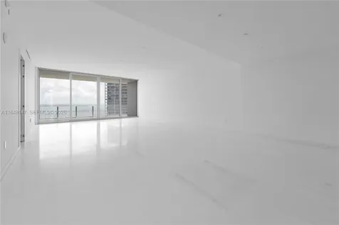 300 Biscayne Blvd Way Miami FL 33131