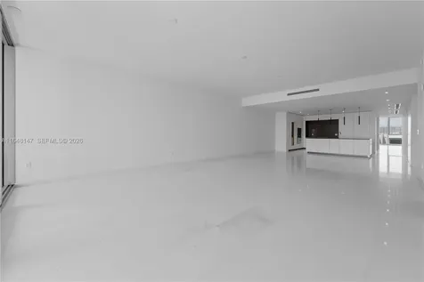 300 Biscayne Blvd Way Miami FL 33131
