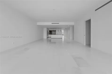 300 Biscayne Blvd Way Miami FL 33131