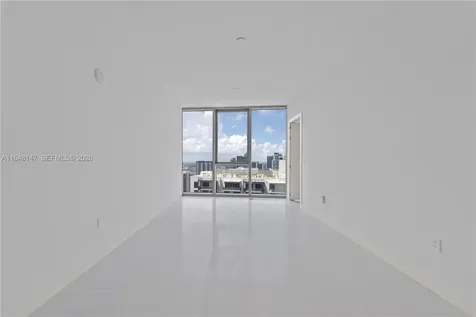 300 Biscayne Blvd Way Miami FL 33131