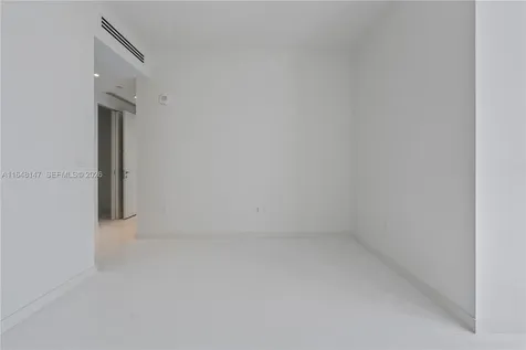 300 Biscayne Blvd Way Miami FL 33131