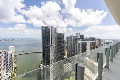 300 Biscayne Blvd Way Miami FL 33131