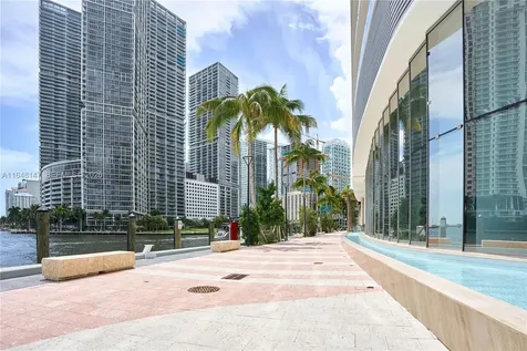 300 Biscayne Blvd Way Miami FL 33131
