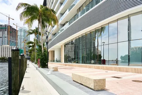 300 Biscayne Blvd Way Miami FL 33131