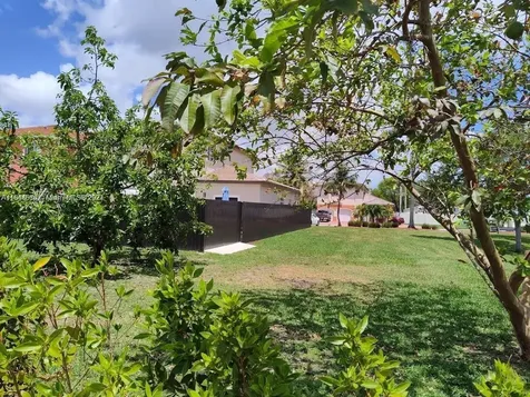 157TH Court SW 65th Terrace Miami FL 33193