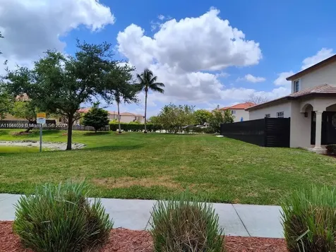 157TH Court SW 65th Terrace Miami FL 33193