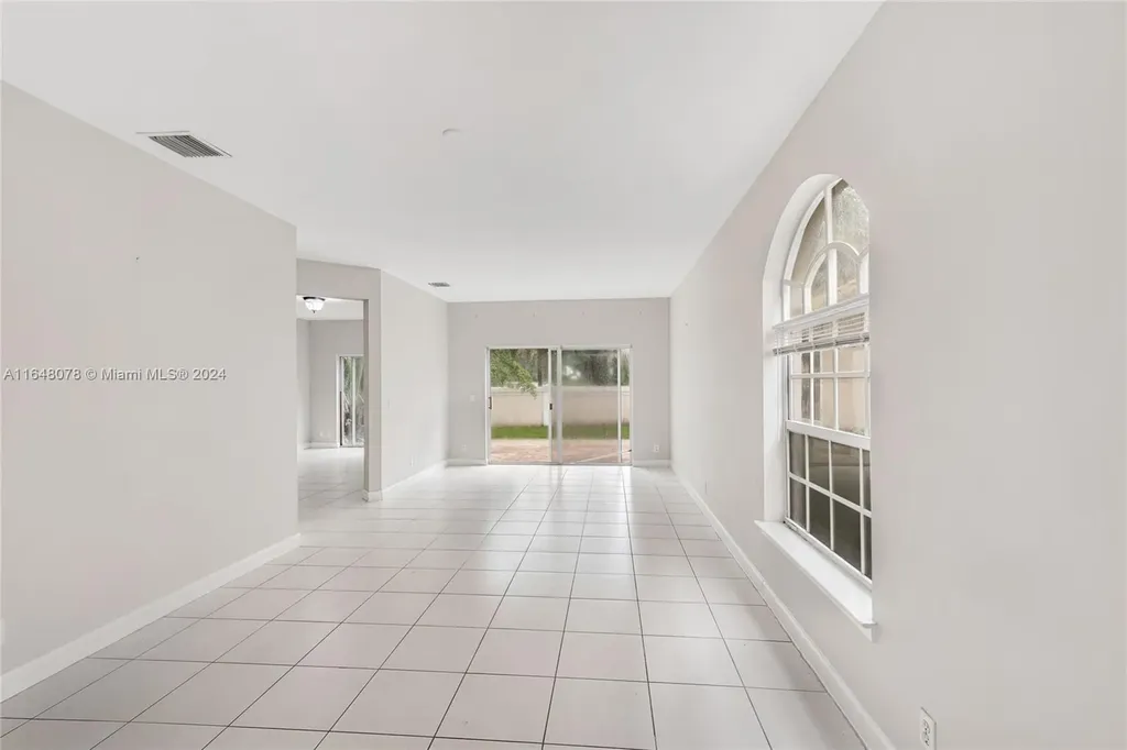 10363 NW 7th Street Coral Springs FL 33071