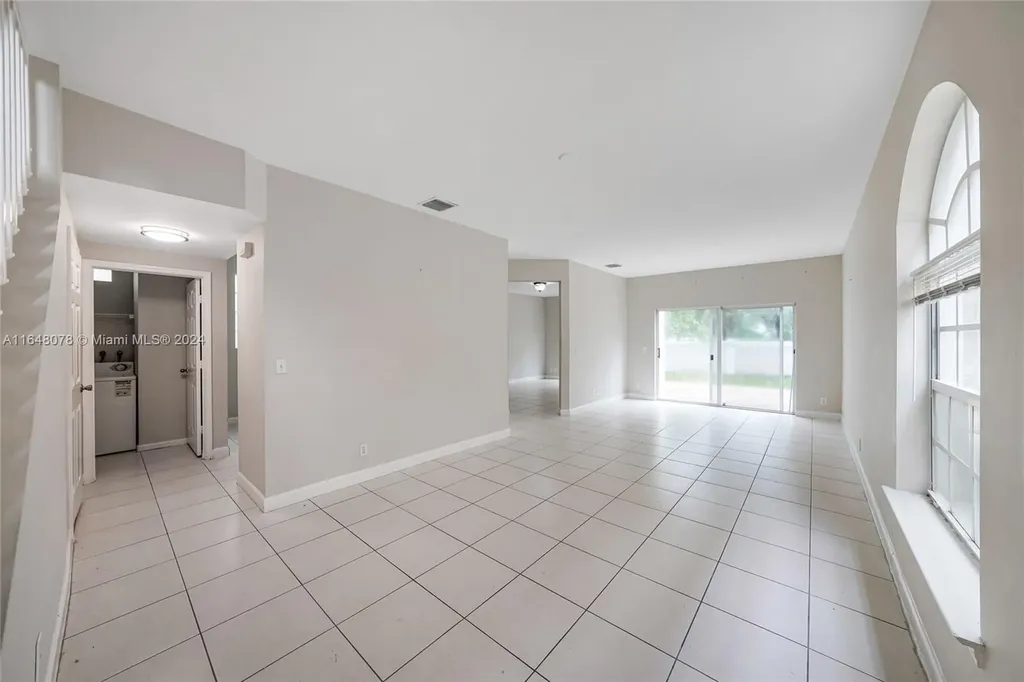 10363 NW 7th Street Coral Springs FL 33071