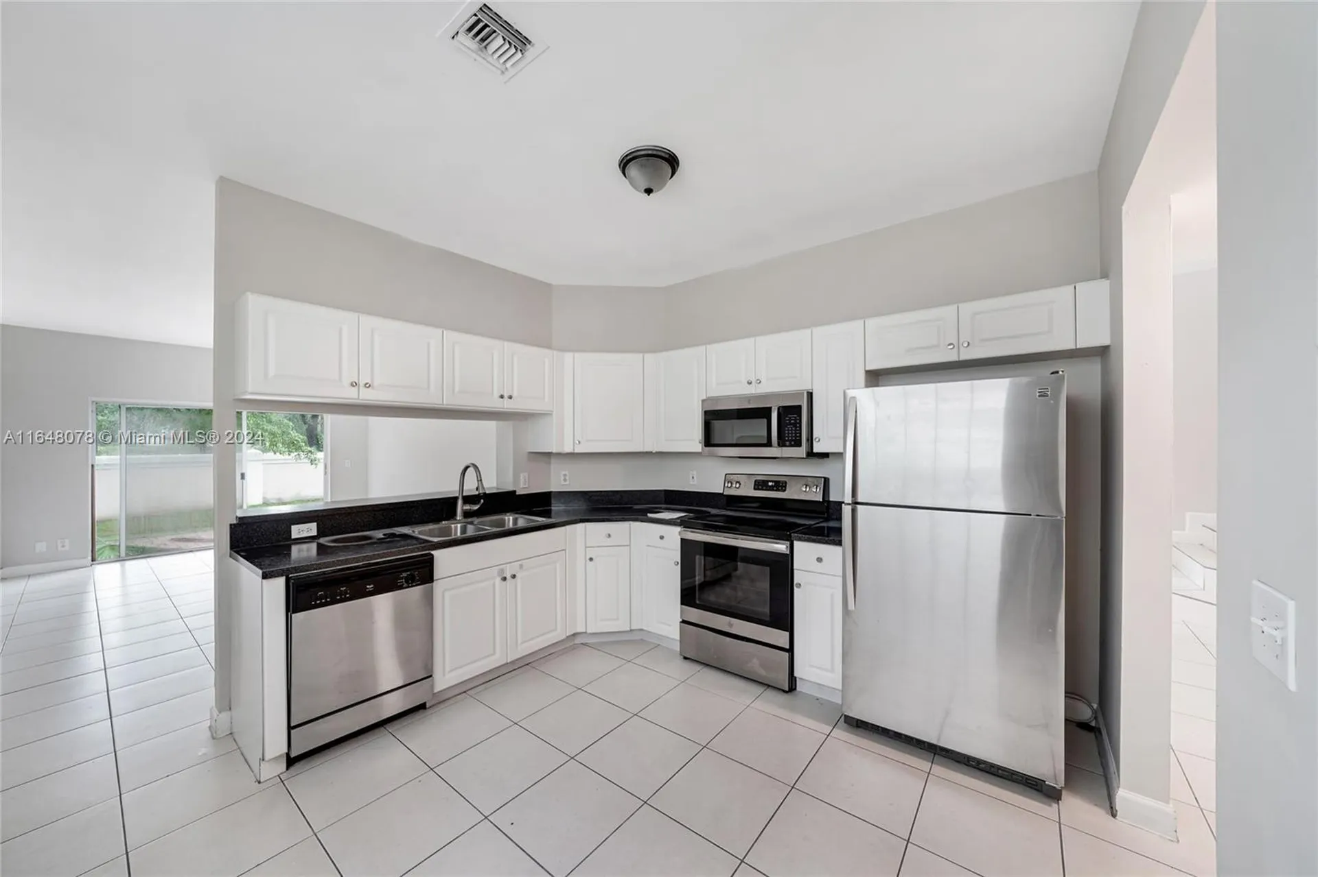 10363 NW 7th Street Coral Springs FL 33071