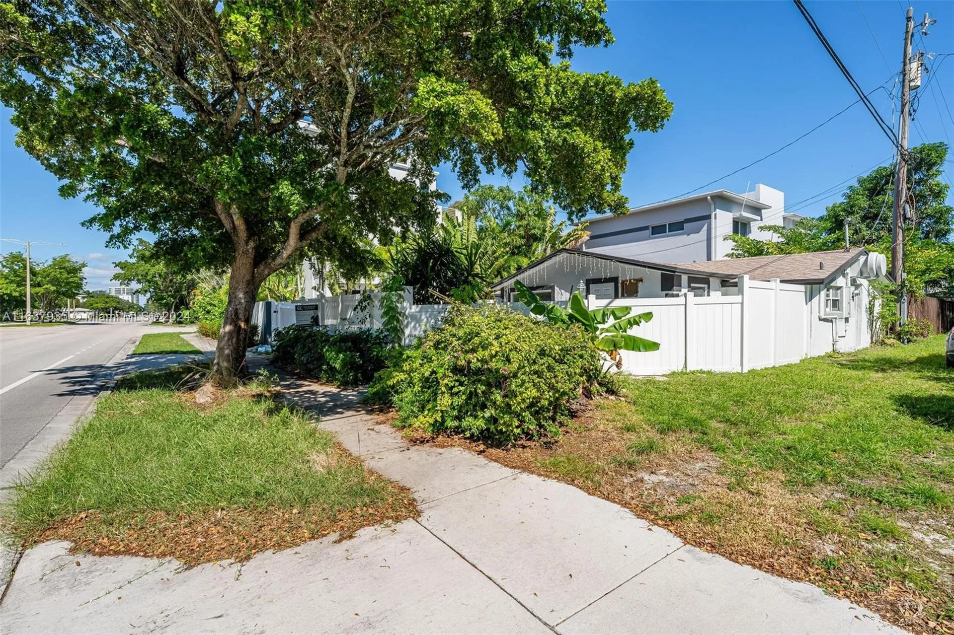 1004 SW 4th Avenue Fort Lauderdale FL 33315