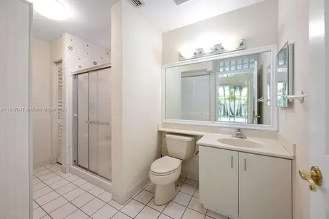 946 Jade Court Weston FL 33326