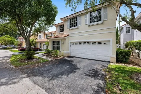 946 Jade Court Weston FL 33326