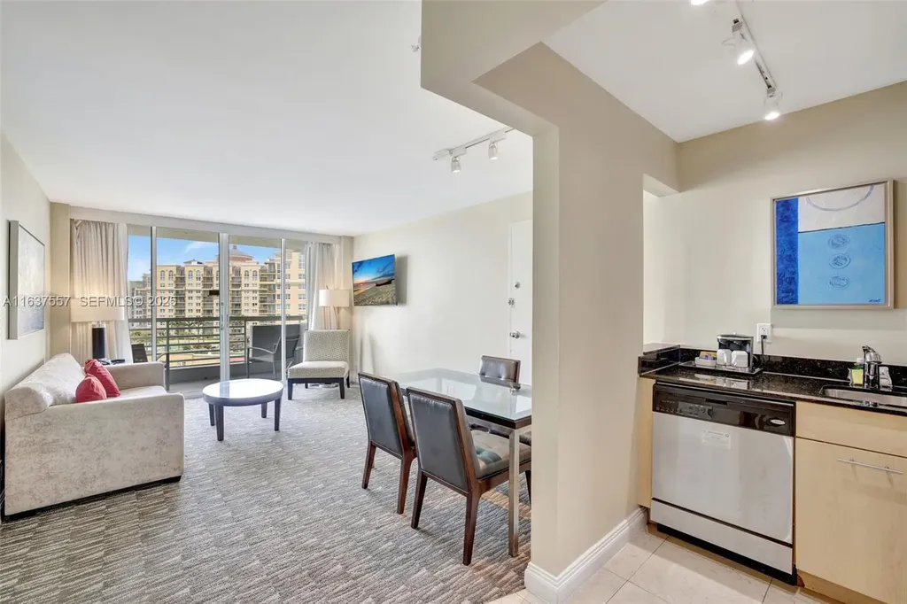 2670 E Sunrise Boulevard Fort Lauderdale FL 33304