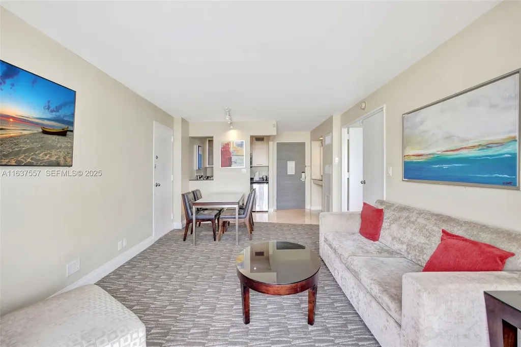 2670 E Sunrise Boulevard Fort Lauderdale FL 33304
