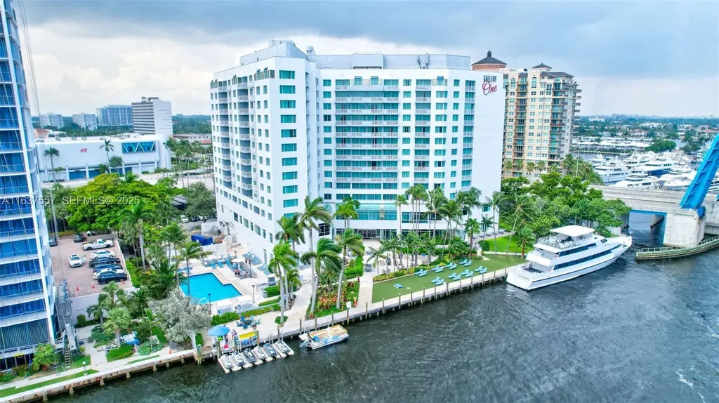 2670 E Sunrise Boulevard Fort Lauderdale FL 33304