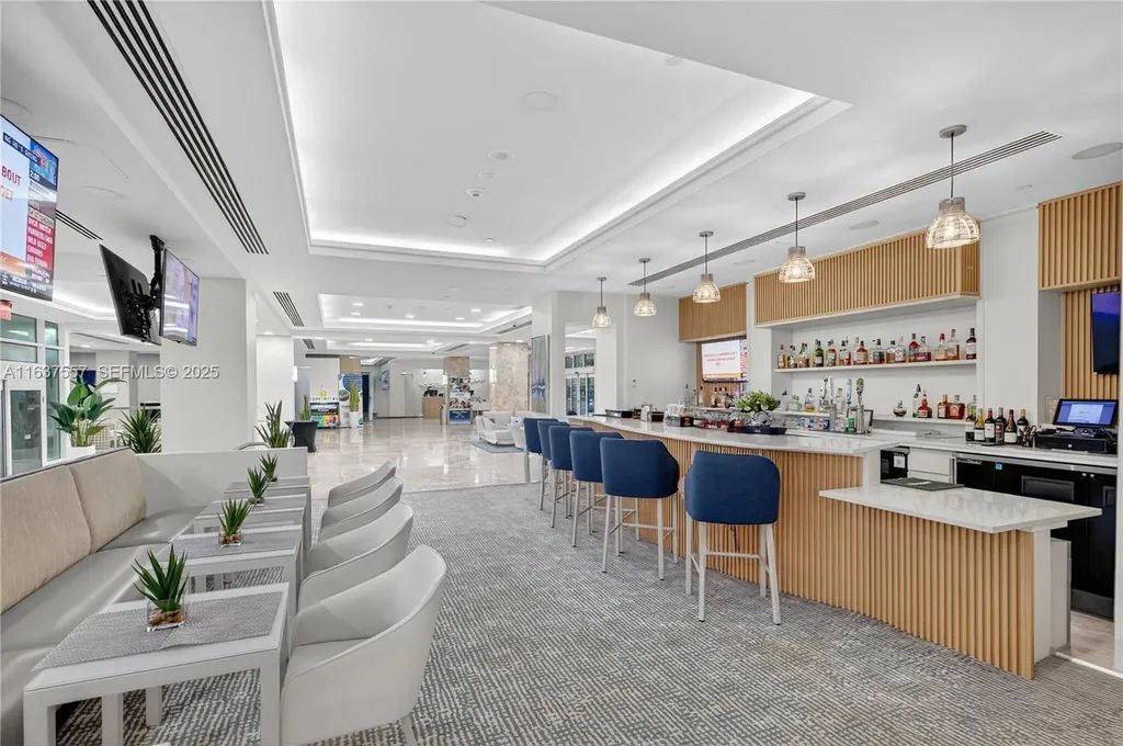 2670 E Sunrise Boulevard Fort Lauderdale FL 33304