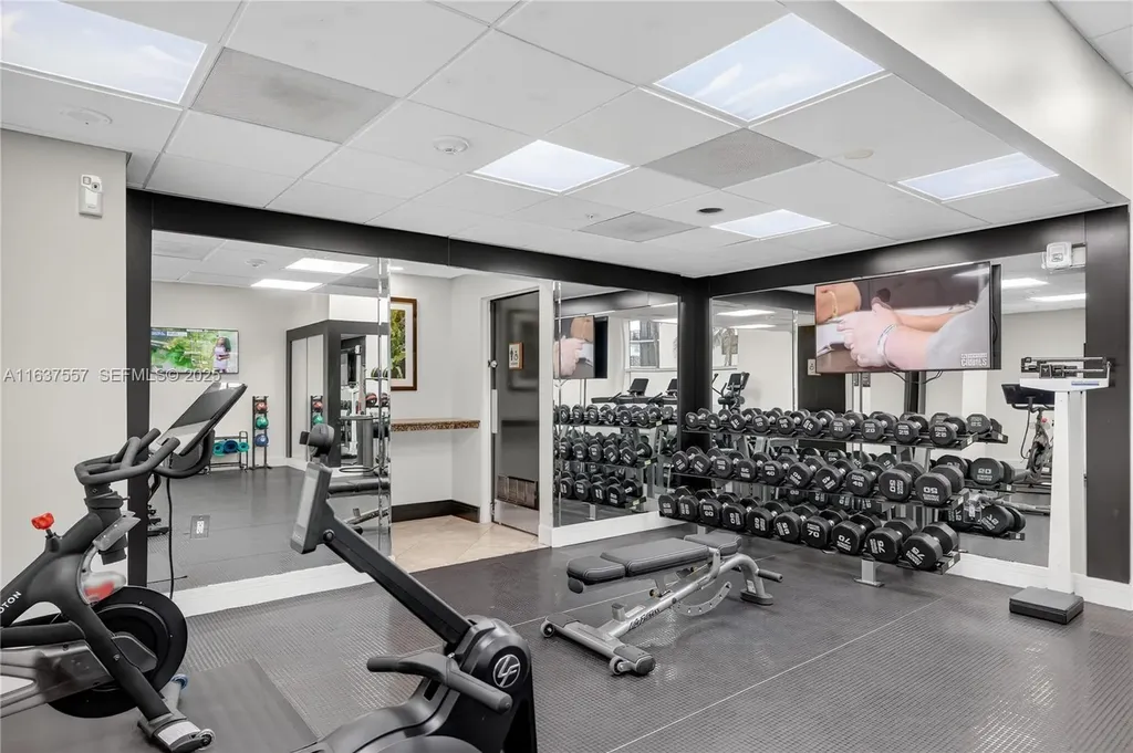 2670 E Sunrise Boulevard Fort Lauderdale FL 33304